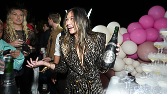 Как минава денят на най-младата жена милиардер в света, която не е наследила парите си? 