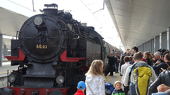 За Чесън фест: БДЖ пуска Баба Меца до Долни Раковец