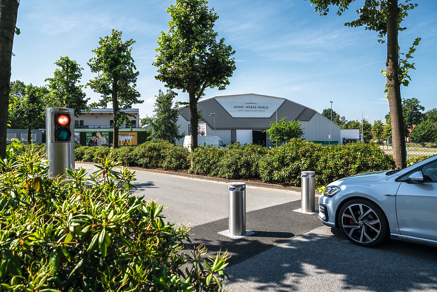 Практично, сигурно и безопасно: Болардите управляват влизането и излизането от паркоместата пред жилищните сгради