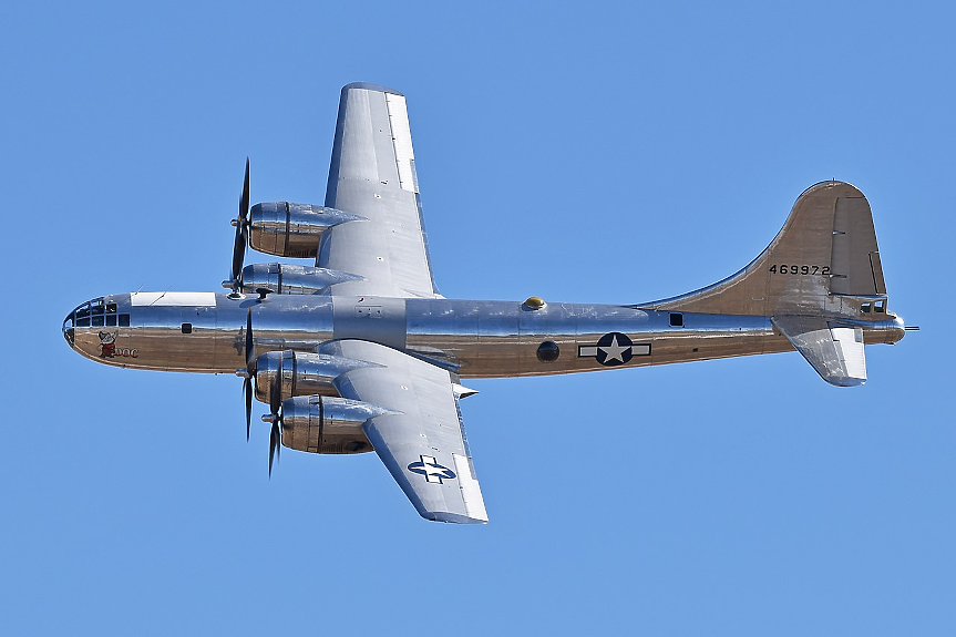 военен самолет Boeing B-29 Superfortress / Уикипедия