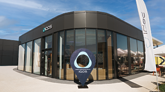 Филип Морис България представя иновативна концепция за потребителско изживяване с IQOS бутик от ново поколение