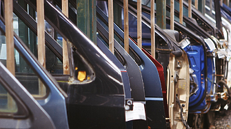 Stellantis затваря временно пет завода в Европа