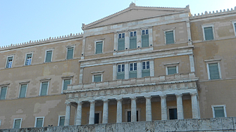 Гърция разреши 13-часовите работни дни