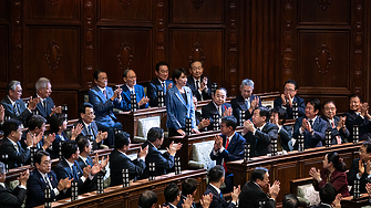 Санае Такаичи стана първата жена министър-председател на Япония