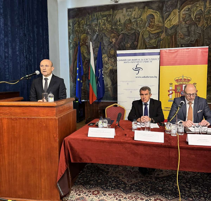 Заместник-министърът на иновациите и растежа Мартин Дановски на международната конференция „Технологичната автономия на ЕС: стратегии, финансиране и реализация“