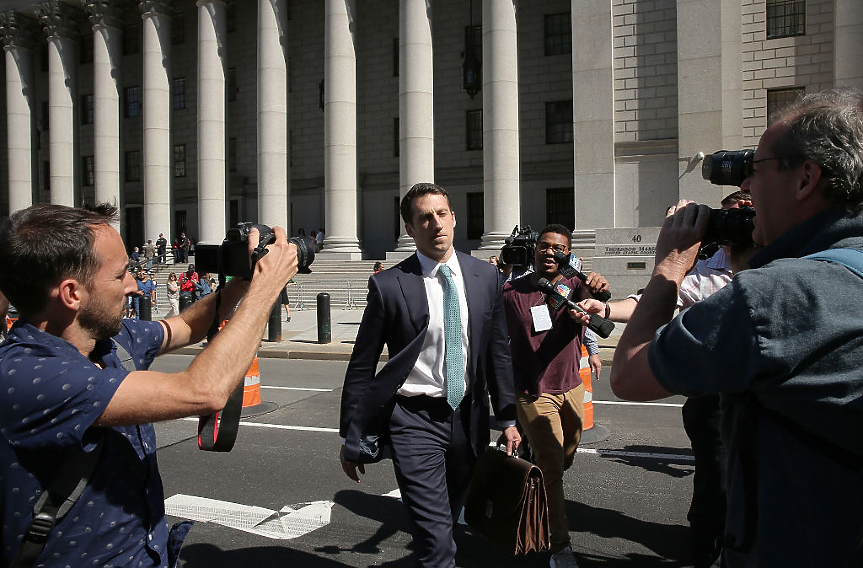 Адвокатът на звездите, получаващ по $3 000 на час