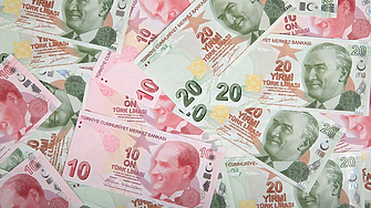 Турската лира се срина до рекордно ниско ниво