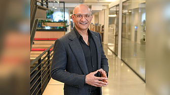 Президентът на Cisco: Конкурент, използващ AI по-добре от мен, е по-голяма заплаха от самия AI