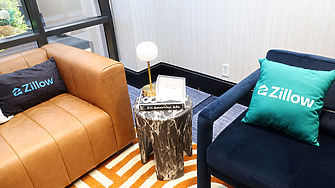 Защо Zillow се превърна в боксова круша за имотната индустрия в САЩ?