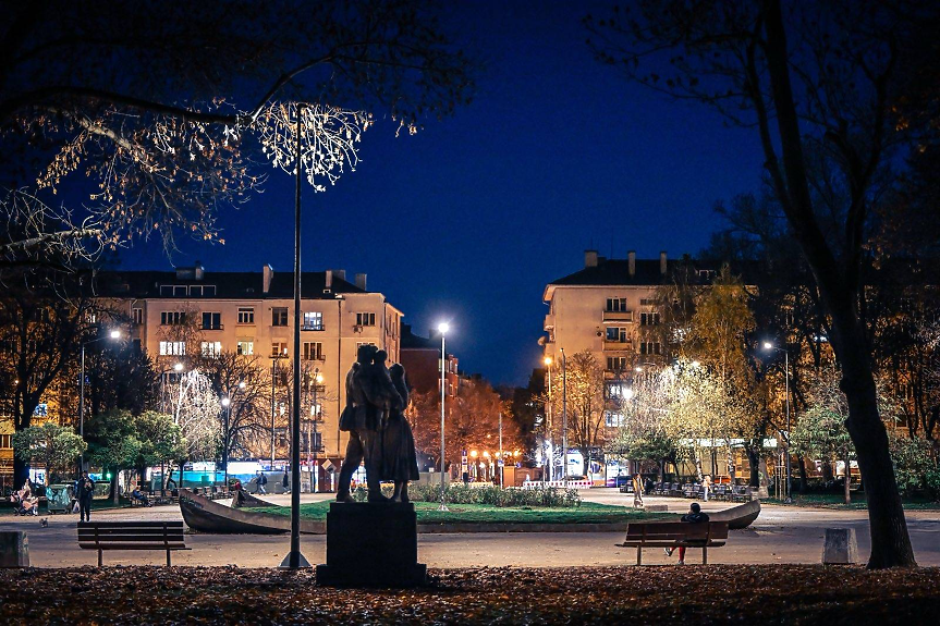 Приключи модернизацията на алейното осветление в парк „Заимов“; ©Столична община