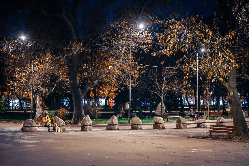 Приключи модернизацията на алейното осветление в парк „Заимов“; ©Столична община