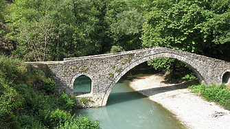 Популярна гръцка дестинация въвежда „културна такса“ за посетители