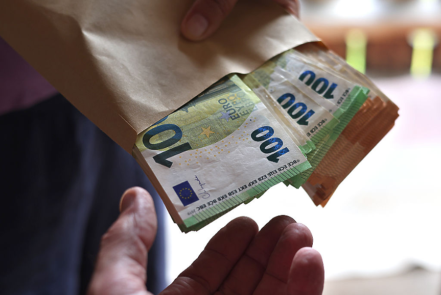 Леко повишение на лихвите по жилищните кредити у нас 