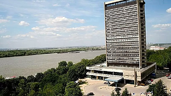 Какво спира хотел Рига в Русе да стане недвижима културна ценност?