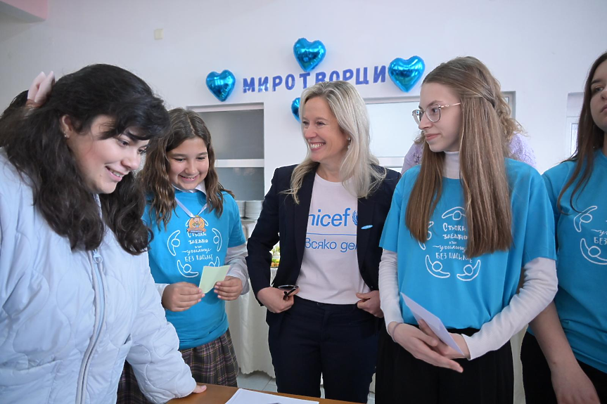 Посещение на заместник-министъра на образованието и науката Наталия Михалевска и представителя на УНИЦЕФ в България Кристина де Бройн в Берковица; ©МОН&nbsp;