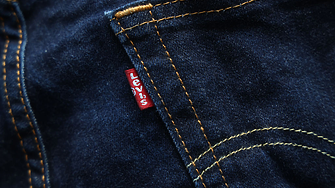 Levi's ще продава дънките си за $300 в повече магазини през 2026 г.