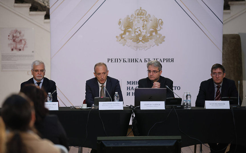 Възпитаниците на кои университети у нас взимат най-големи заплати?