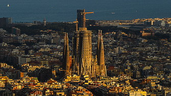 Саграда Фамилия вече е най-високата църква в света