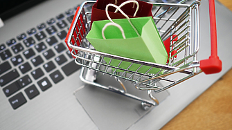 Защо се нарича Черен петък? Кратка история на най-голямото пазаруване в годината