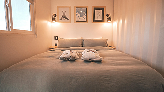 Изгонени по средата на престоя си: Конкурент на Airbnb фалира