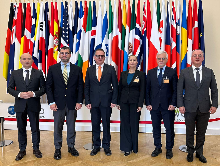 България: Регионален технологичен лидер заради BgGPT, суперкомпютъра Discoverer и AI фабриката BRAIN++