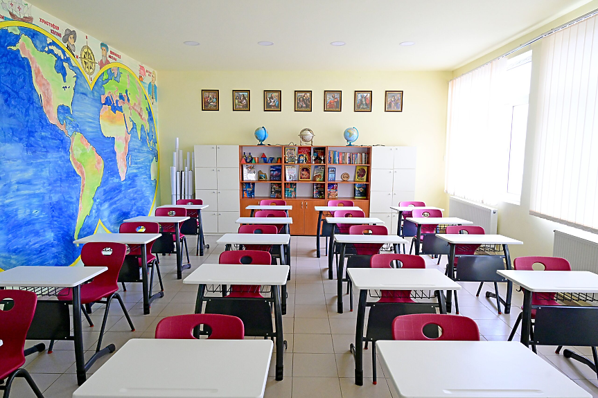 Близо 90 български и международни компании с интерес към дуалното обучение