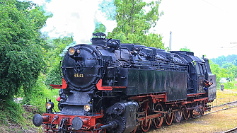 Коледни влакове по два маршрута в страната пуска БДЖ