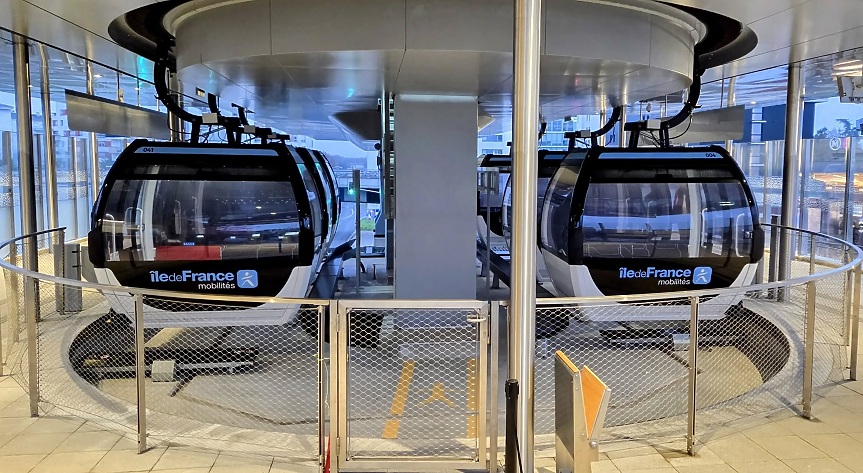 Откриха най-дългия градски фуникуляр в Европа (снимки)