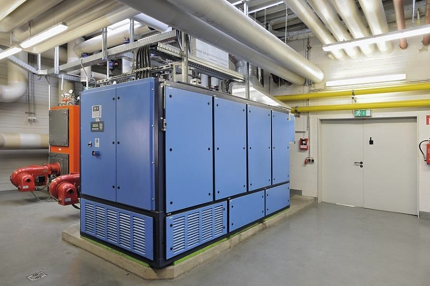 Наред с прехода към екологичен ток Hörmann инвестира в други, устойчиви мерки. Част от нуждите от топлинна енергия се покрива от отпадъчната топлина от собствени блокови топлоелектроцентрали. В процес на планиране е изграждането на работещи с биогаз блокови топлоелектроцентрали.