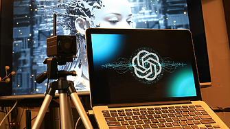 ChatGPT навърши 3 г. Какво мисли чатботът за своето израстване?