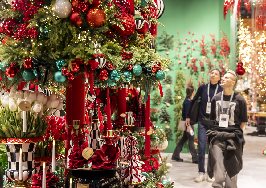 Елхи, произведени в Раковски от ГРИПС на световното изложение