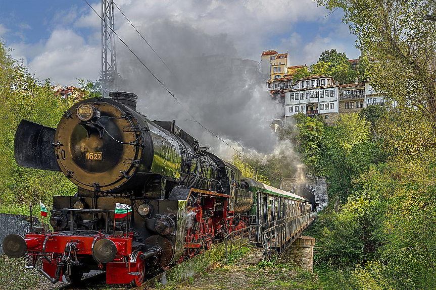 Ретро влак; ©БДЖ