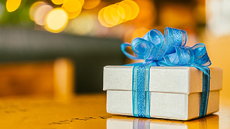 Ваучери за подарък в лева: Ще важат ли и след 1 януари?