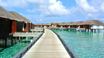 Как така все повече хора си позволяват да почиват на Малдивите?