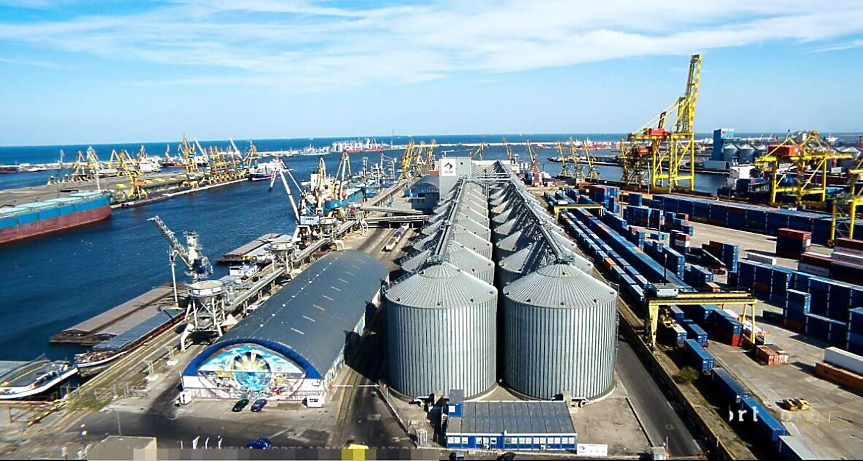 Пристанище на 100 км от Варна е едно от най-натоварените в Европа