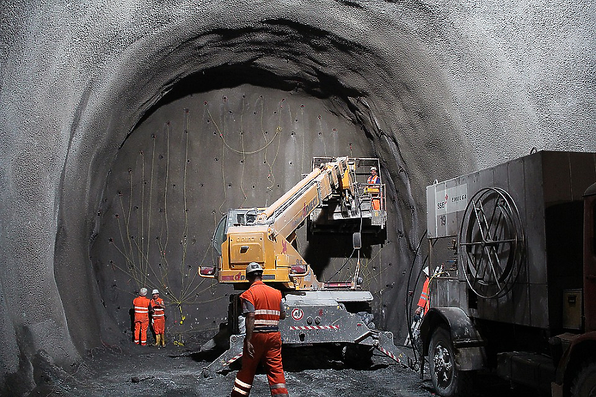 Норвегия строи най-дългия и най-дълбок подводен пътен тунел в света