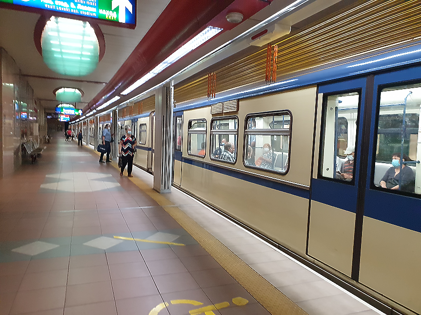 Коледен бонус от 150 лв. ще получат работещите в софийското метро, но има условия