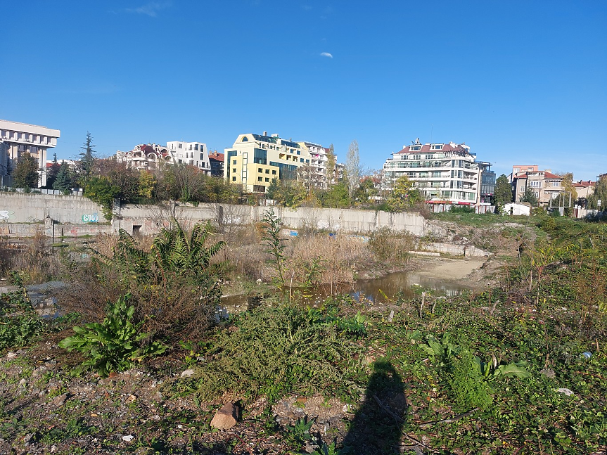 Архитекти от над 30 страни участват в конкурса за Дупката в Бургас