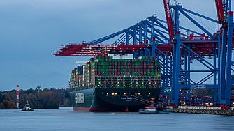 Външнотърговско салдо за периода януари-ноември е отрицателно в размер на 18.8 млрд. лв