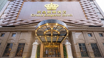 Хотел извади вграденото в пода на фоайето си злато и го продаде 