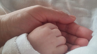 Несебър изплати по 2000 лв. на родителите на 212 бебета