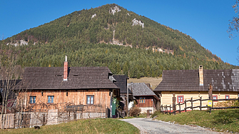 След туристически наплив: Историческо село вече не иска да е обект на ЮНЕСКО