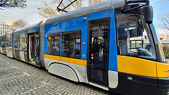 Колко българи използват градски транспорт всеки ден?