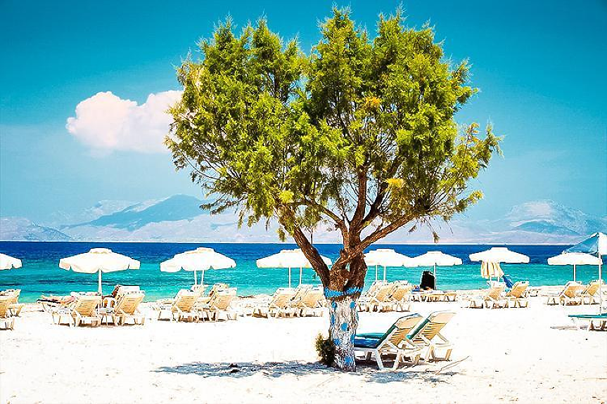 Два плажа в Гърция са с най-белия пясък в света, показва проучване