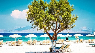 Два плажа в Гърция са с най-белия пясък в света, показва проучване