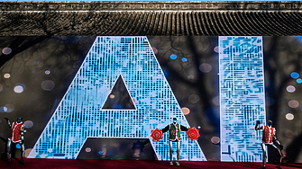 Китайските хуманоидни роботи - от зрелищни провали до кунгфу за една година