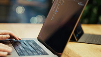 AI ще замени над 50% от корпоративния софтуер, прогнозира шефът на Mistral