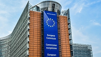 ЕС предлага заплата от 6000 евро и работа за цял живот, но само 3% ще успеят