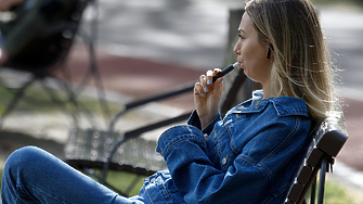 Проблем: Европа е лидер по тютюнопушене в света сред момичета (13–15 г.)