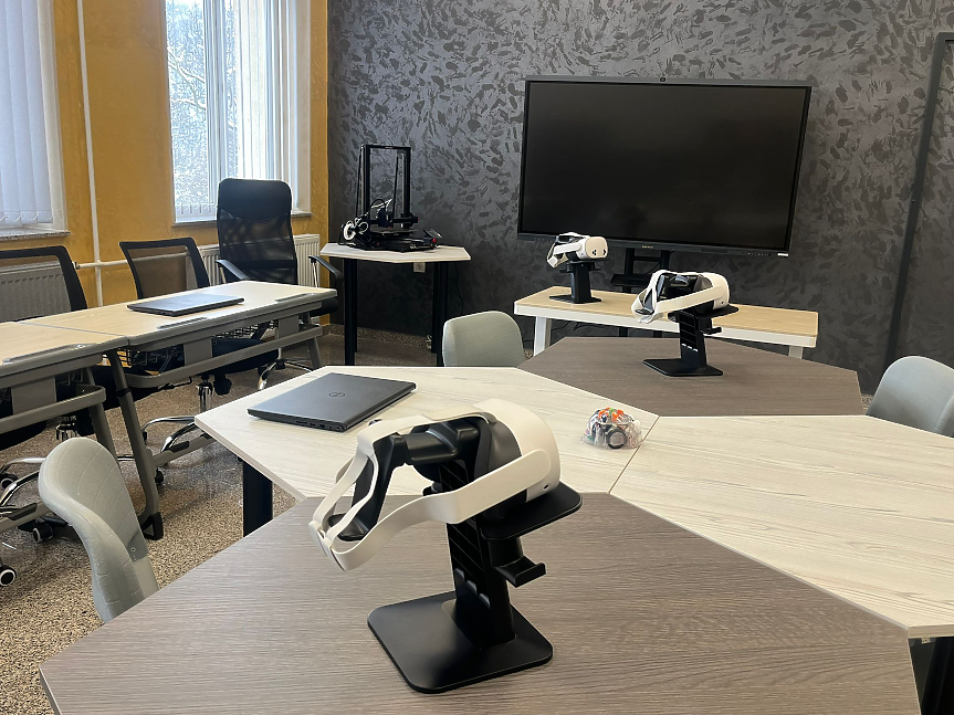 ОУ „Христо Смирненски“ в град Момин проход; ©МОН